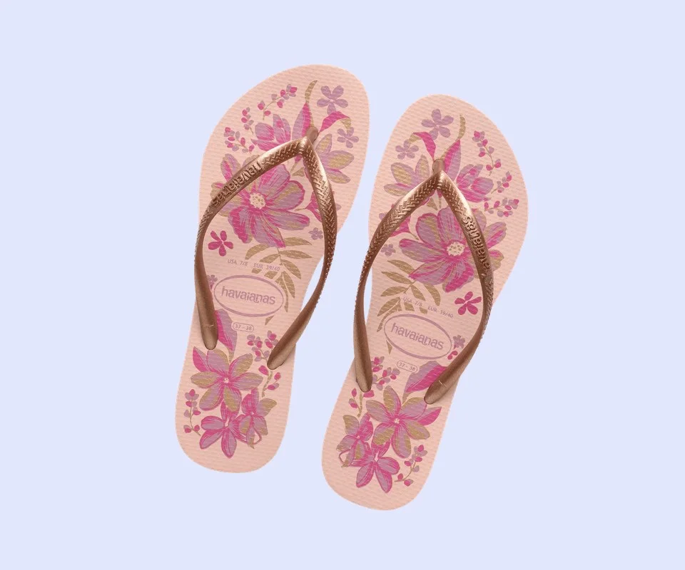 Ojotas Havaianas con flores